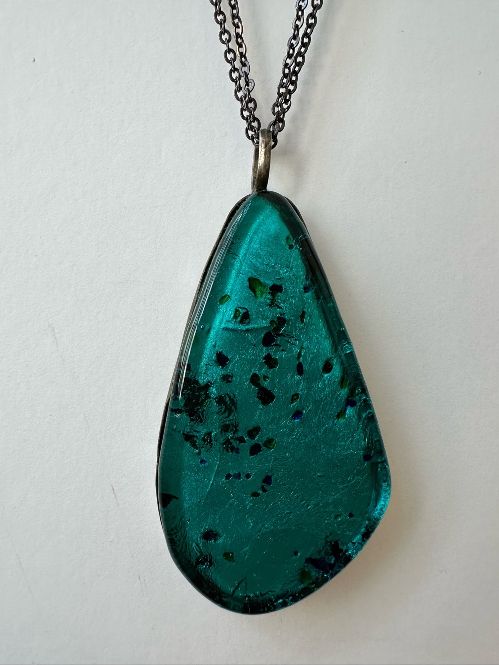 Chunky Resin and Metal Teardrop Pendant Necklace - 18 1/2" long - Bright Teal